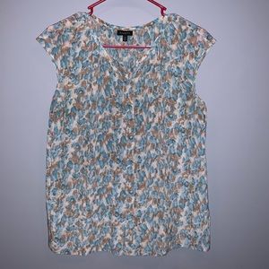 1 4/$25 TALBOLTS TAN AND LIGHT BLUE BLOUSE